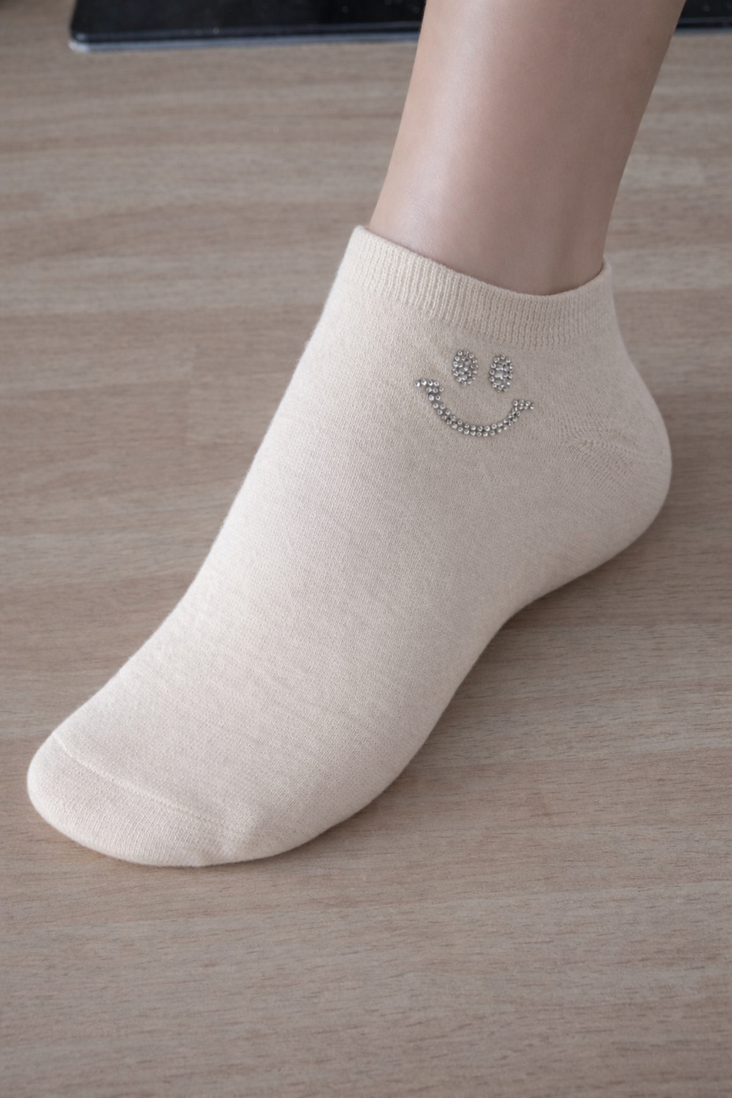 Socken mit Strasssteine als Smiley