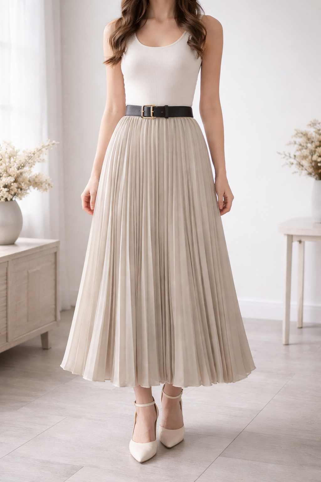 Faltenrock mit Gürtel